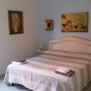 https://la-casa-di-franci.hotelitalianriviera.com
